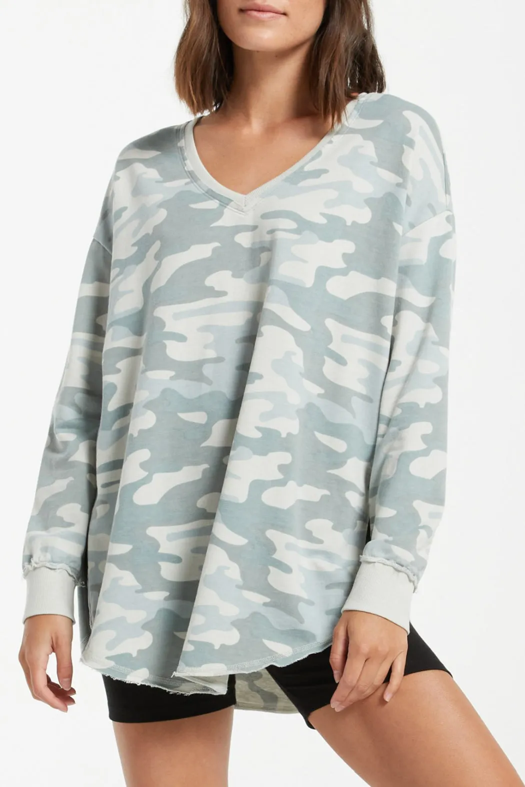 Camo V-Neck Weekender