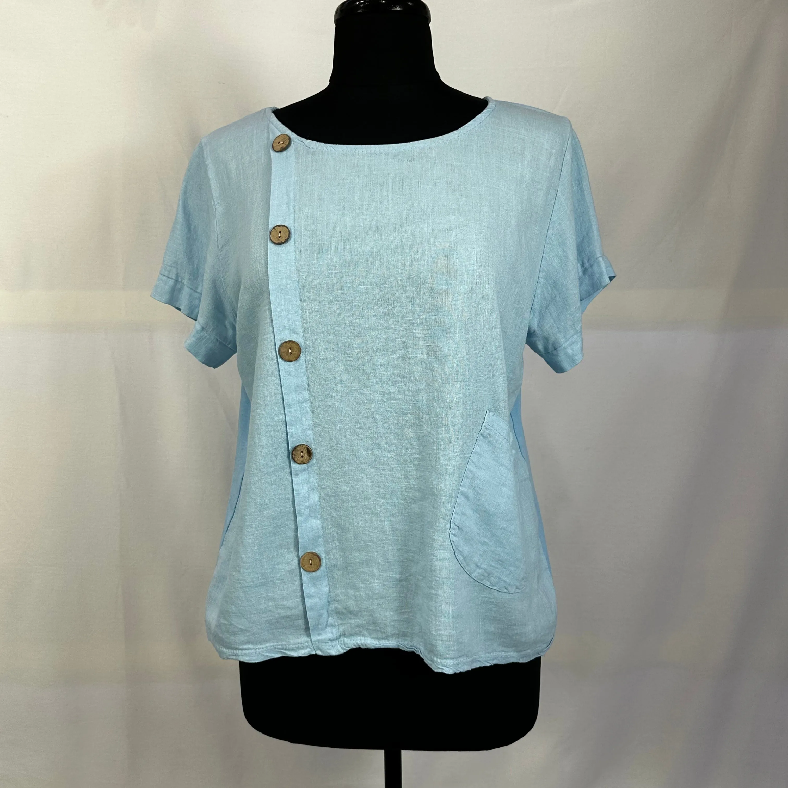 Coconut Buttoned Linen/Cotton Blend Top