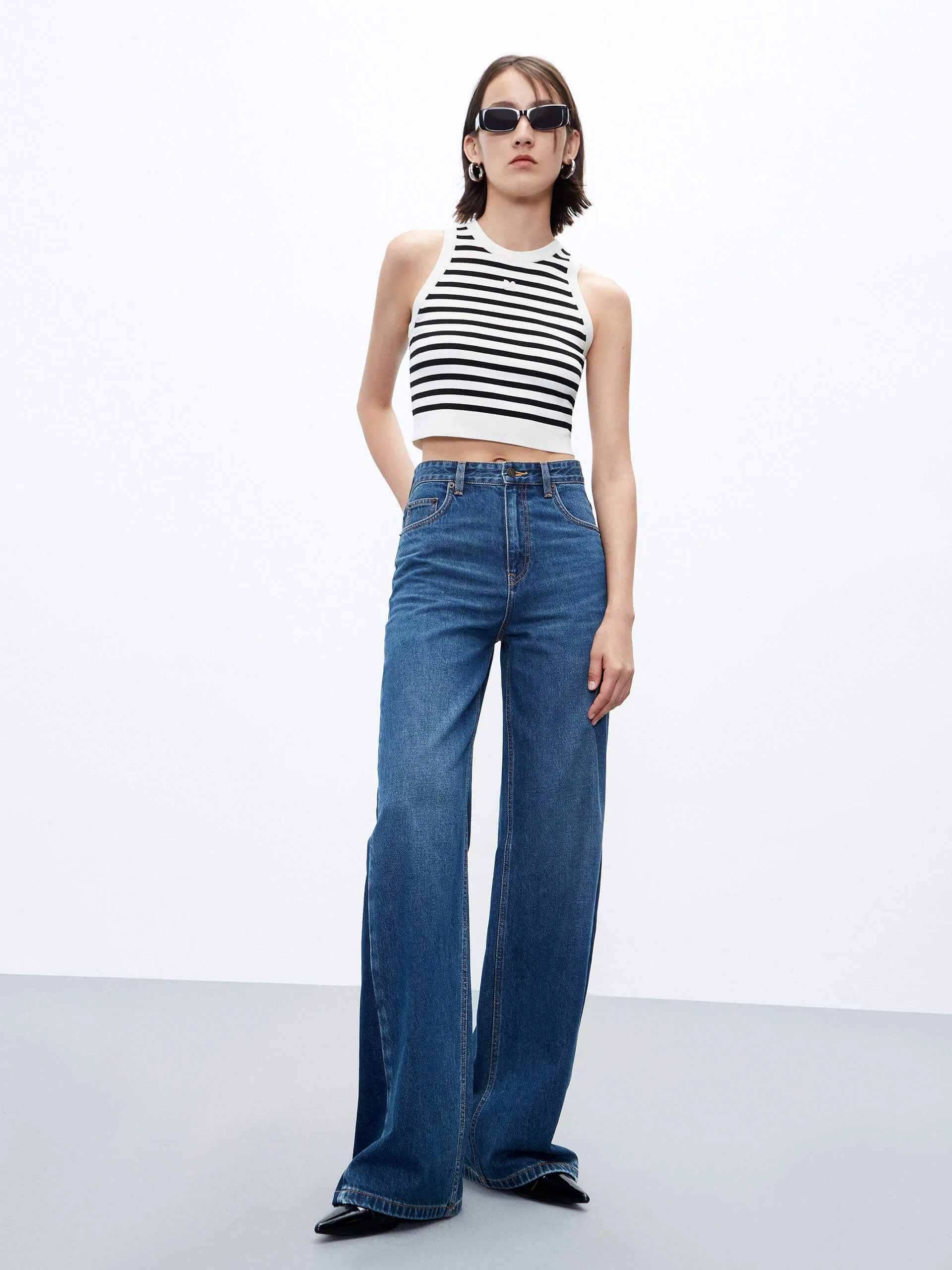 Contrast Detail Straight Jeans