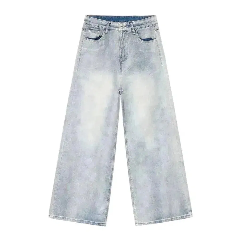 Fashion men's light-wash jeans