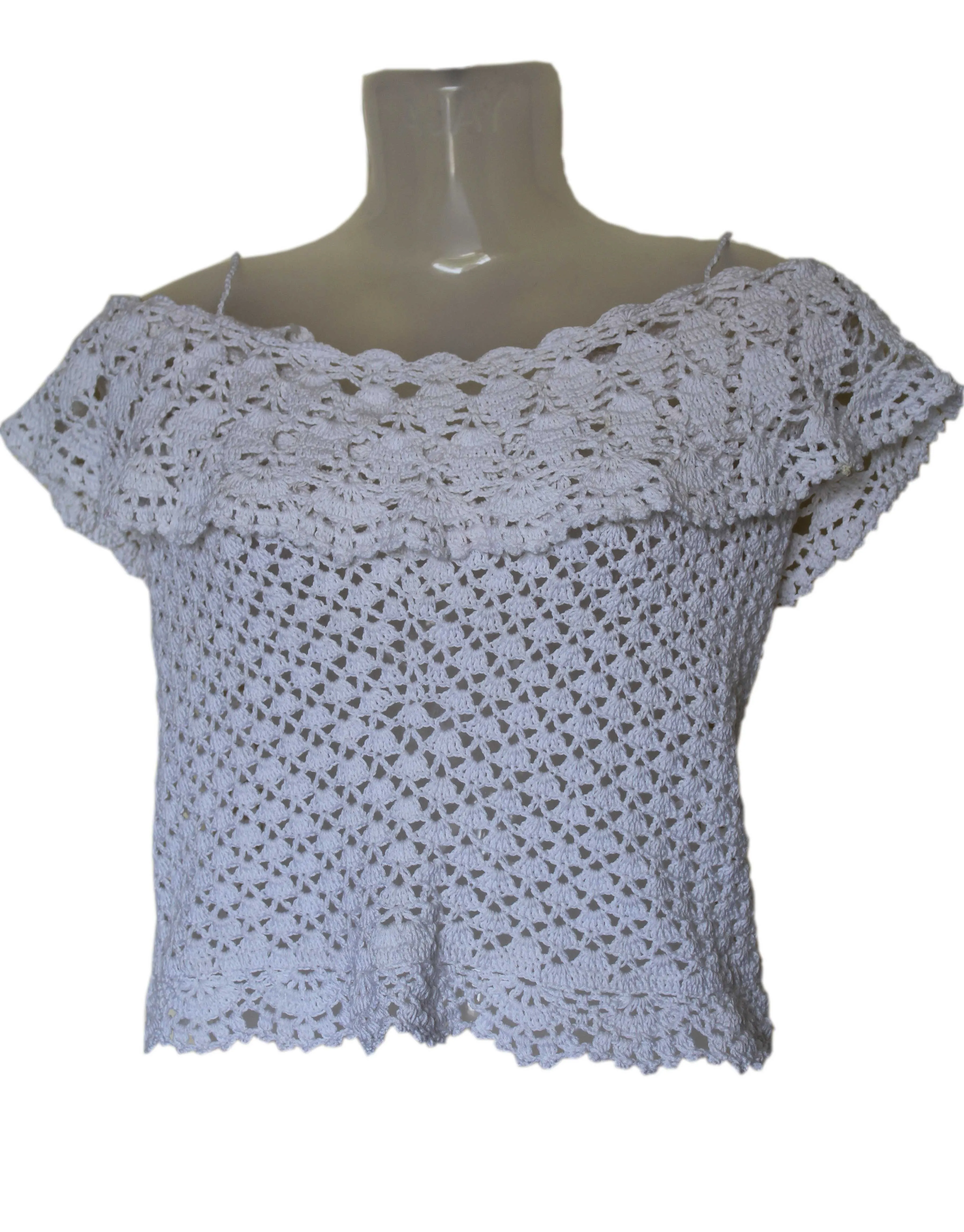 Graminarts crochet beautiful round neck design tops for young lady