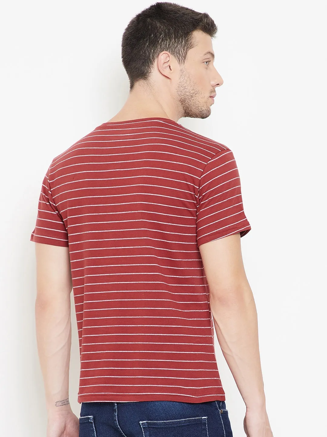 JUMP USA Men Red Striped V-neck T-shirt