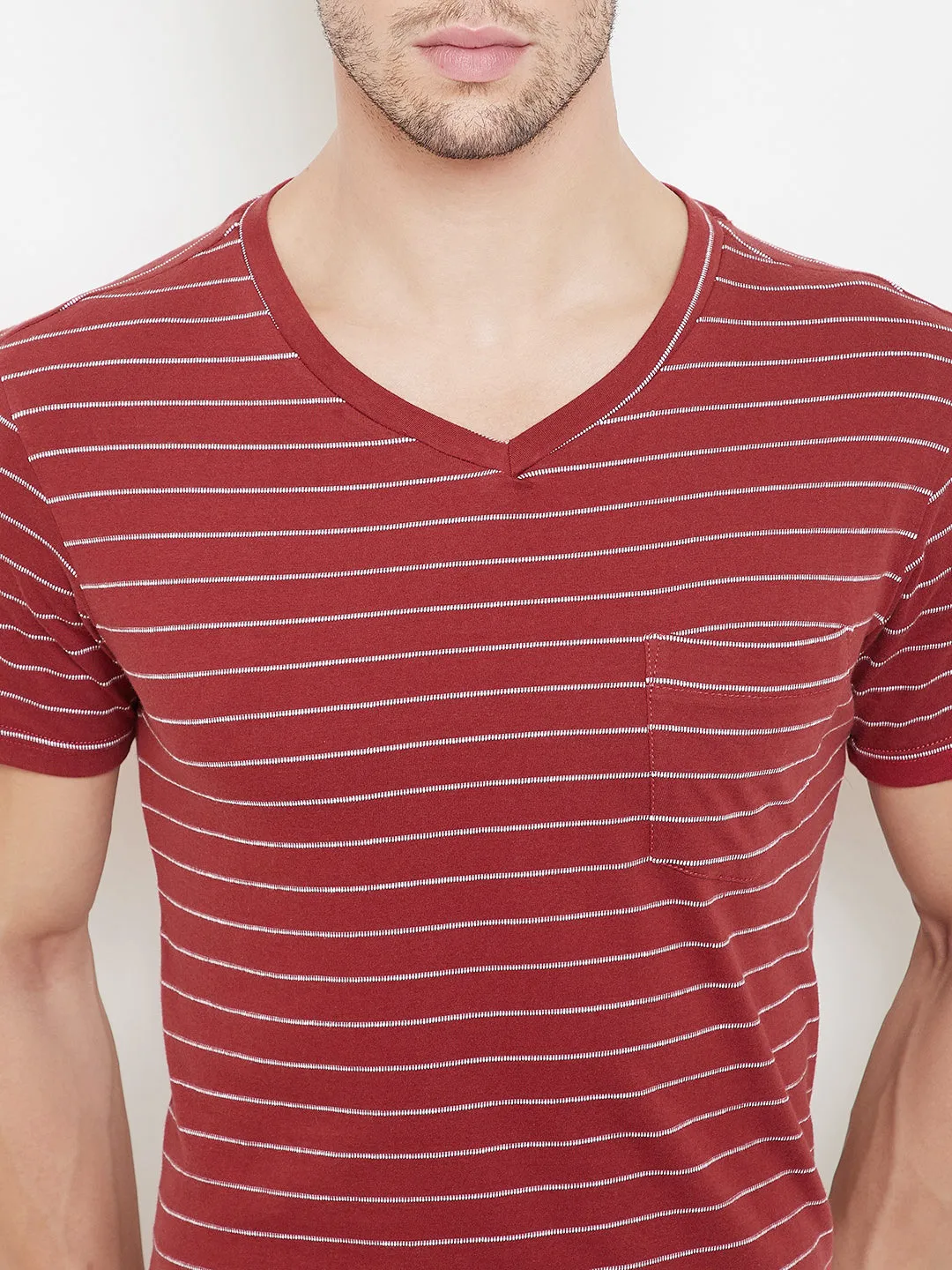 JUMP USA Men Red Striped V-neck T-shirt