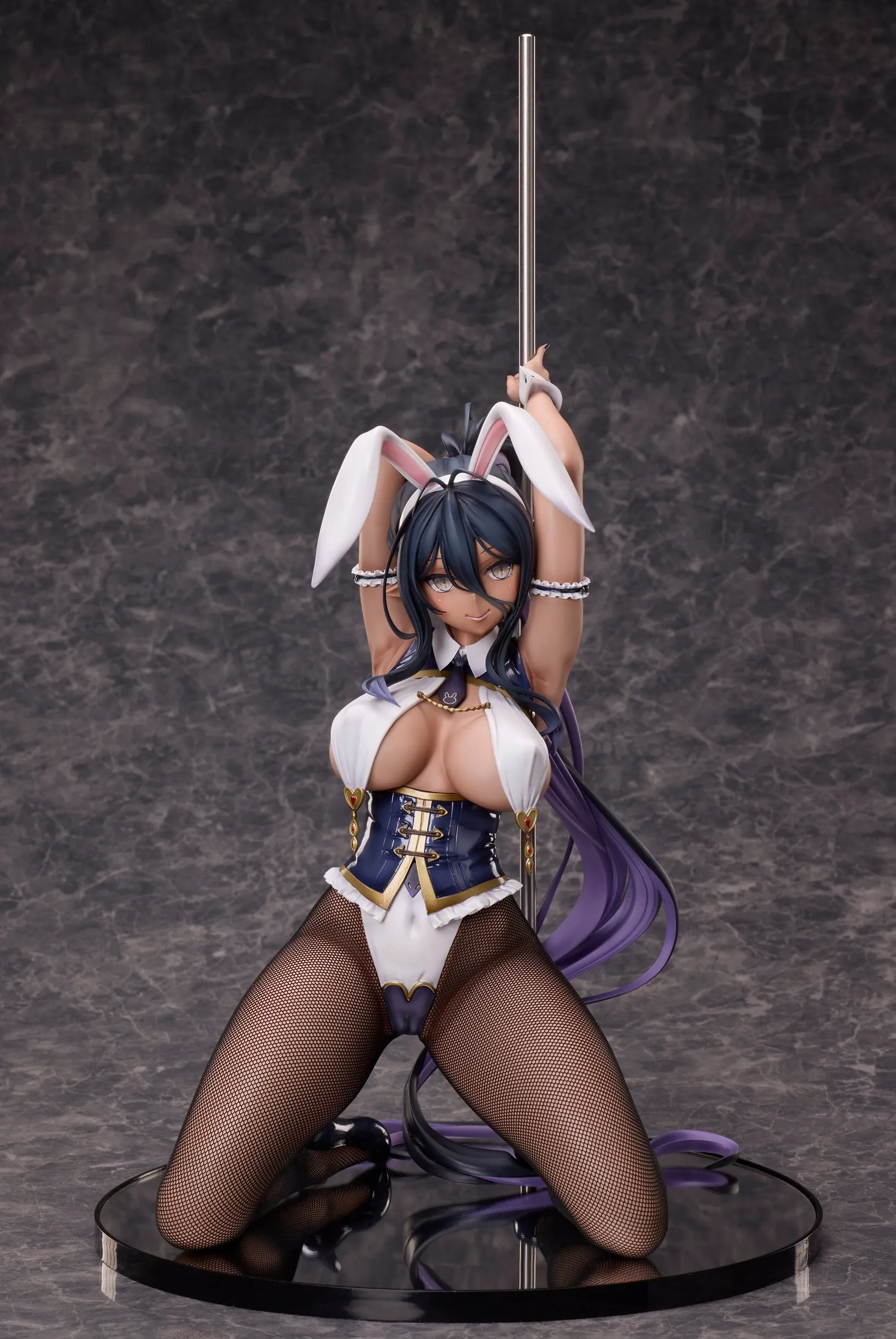 Mariabel Bunny Ver. 1/4 Scale Figure