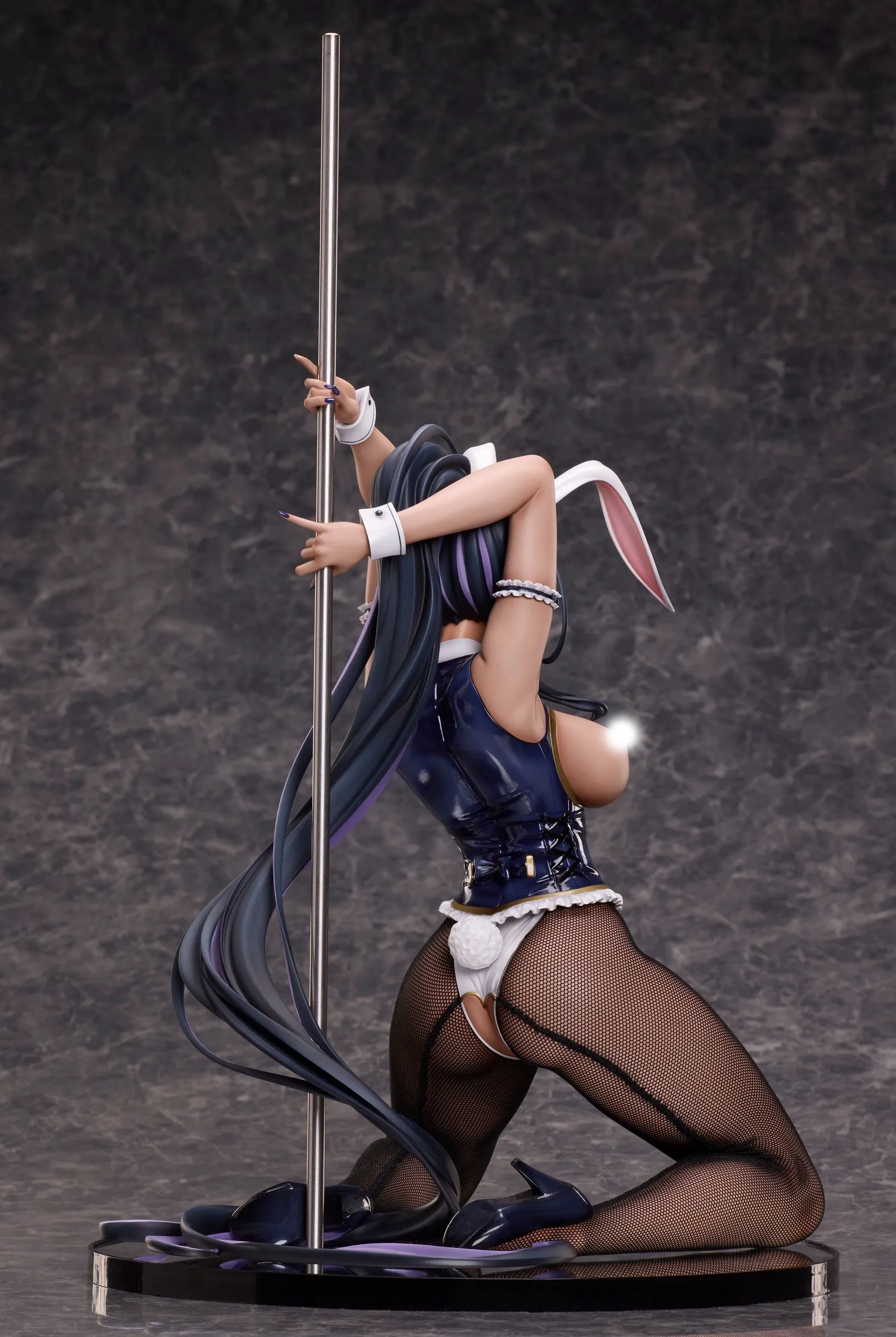 Mariabel Bunny Ver. 1/4 Scale Figure