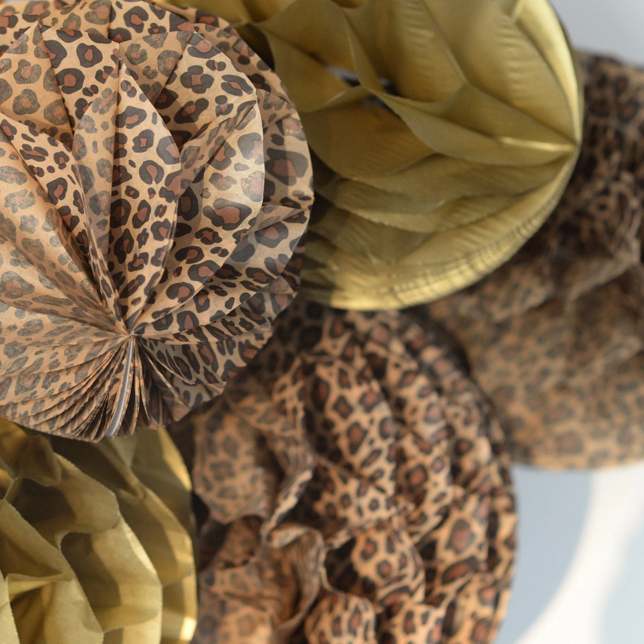 Printed Leopard paper honeycomb - hanging party decorations