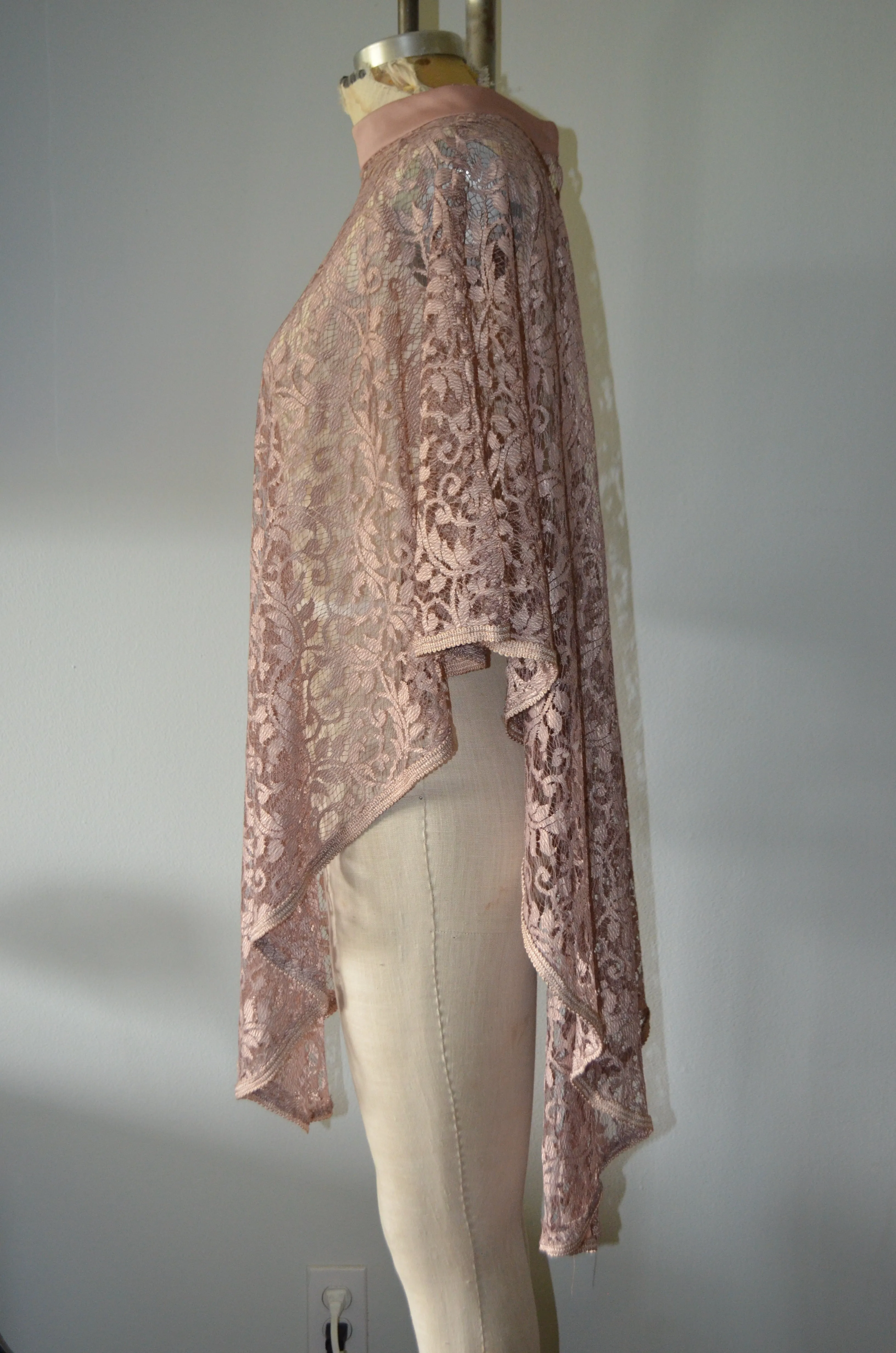 Vintage beige floral lace cover up shawl long batwing sleeve cape