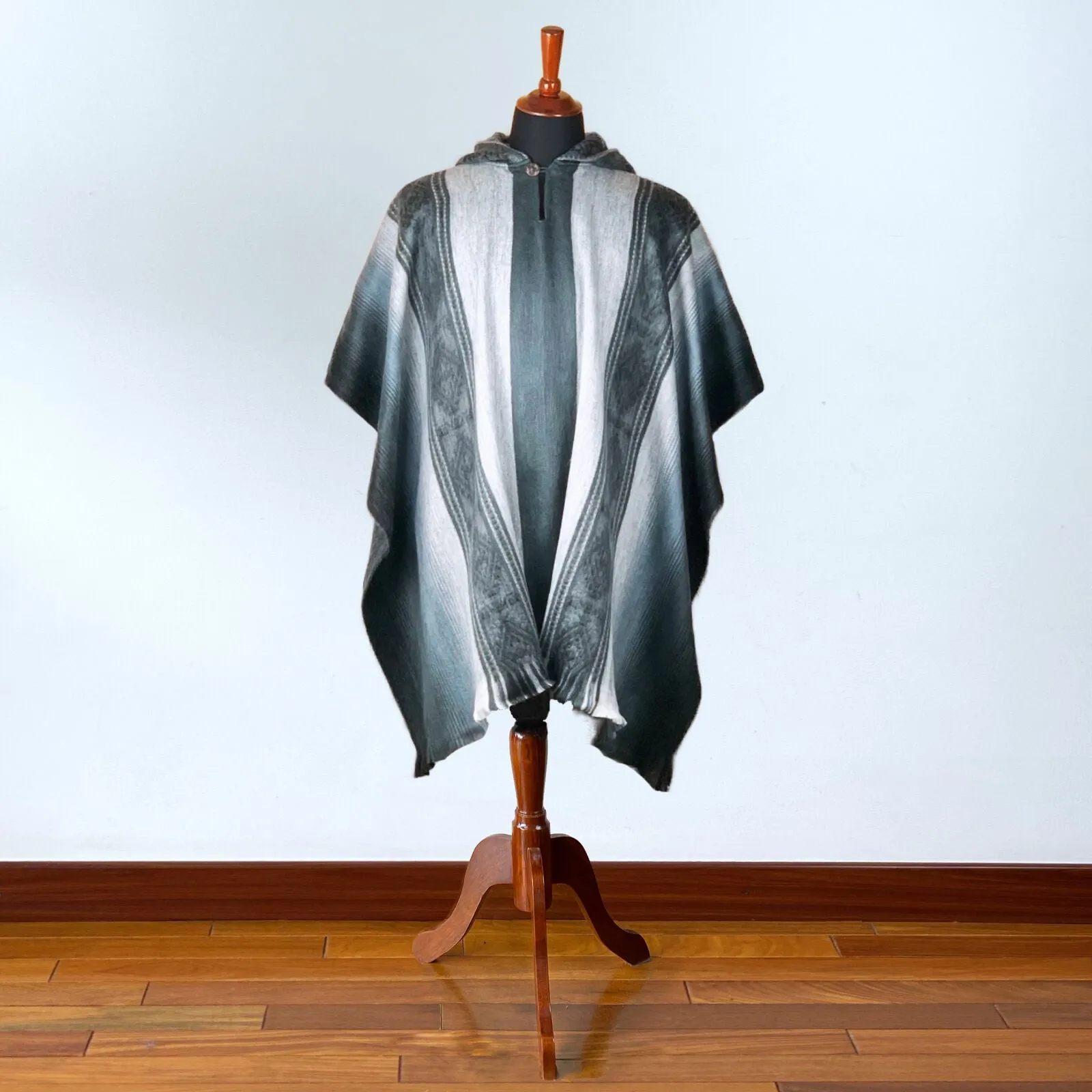 Yanarumi - Lightweight Baby Alpaca Hooded Poncho - Light Gray - Unisex